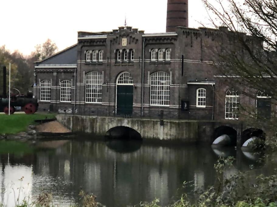Gezellige Pipo Met Grote Schommel Aan Het Water Villa Medemblik Eksteriør bilde